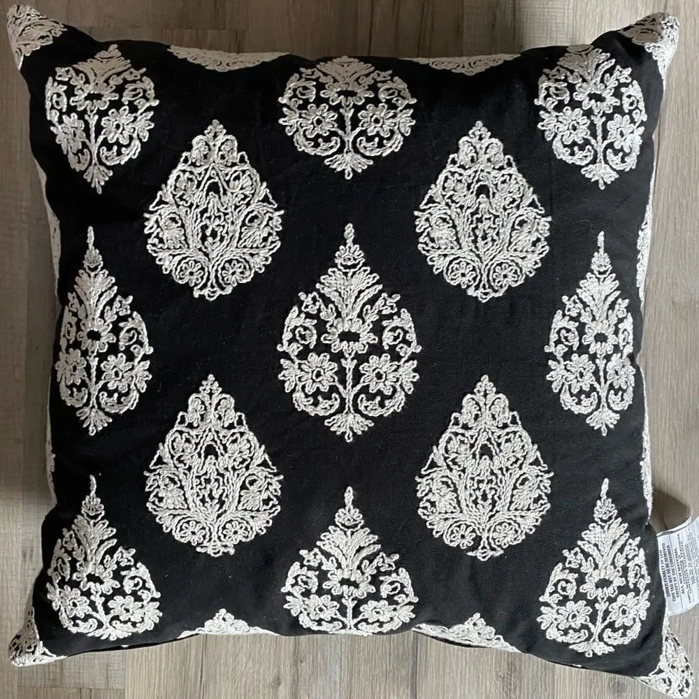 Dream Home NY Throw Pillow